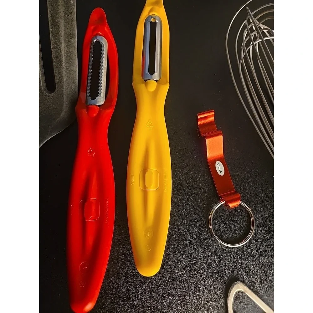 Lot of 21‎ Kitchen Utensils Vintage to Modern  Spatulas Peeler Trivet Farberware